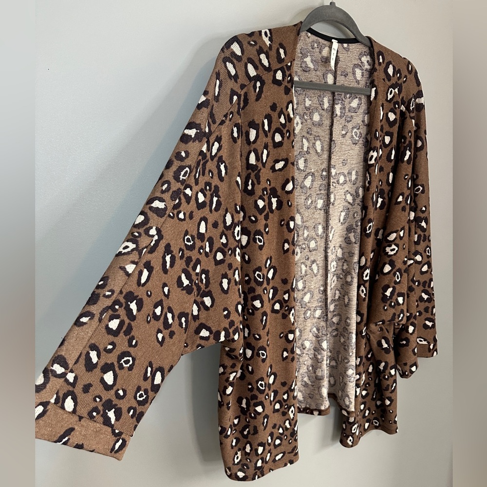 MTS Brown Leopard Animal Print Lightweight‎ Open Cardigan Oversized Medium